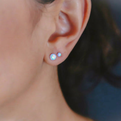 Cute Multiple Ear Piercing Ideas for Teens - Double Opal Earring Lobe Studs Jewelry - lindas ideas para perforar múltiples orejas para adolescentes - www.MyBodiArt.com - #earrings
