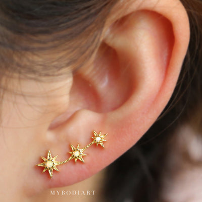 Unique Cool Ear Piercing Ideas fro Women - Opal Star Ear Climber Crawler Earrings in Gold - idées uniques de perçage des oreilles pour les femmes en or - www.MyBodiArt.com #earrings