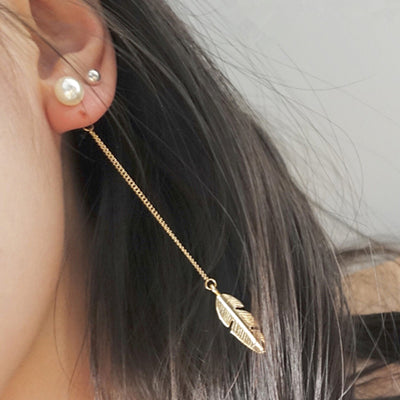 Boho Chic Pearl Feather Drop Chain Earrings Fashion Statment Bohemian Jewelry in Gold Ear Piercing Ideas -  pendientes de plumas de gota de perlas - www.MyBodiArt.com