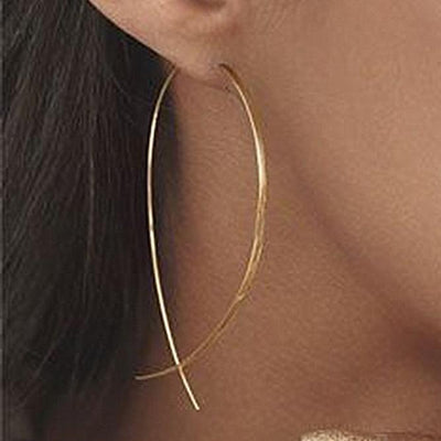 Modern Simple Ear Piercing Ideas Minimal Criss Cross Fish Wired Hoop Earrings - Pendientes de aro cruzados simples minimalistas - www.MyBodiArt.com 