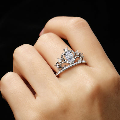Fancy Princess Crown Ring - Dainty Crystal Anniversary Promise Engagement Stackable Fashion Rings in Gold or Silver - elegante corona de cristal anillo de la princesa - www.MyBodiArt.com #princess #rings