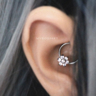 Cute Daith Crystal Flower Ear Piercing Jewelry Ideas for Women -  Linda flor de cristal oreja perforada joyas ideas para mujeres - www.MyBodiArt.com 