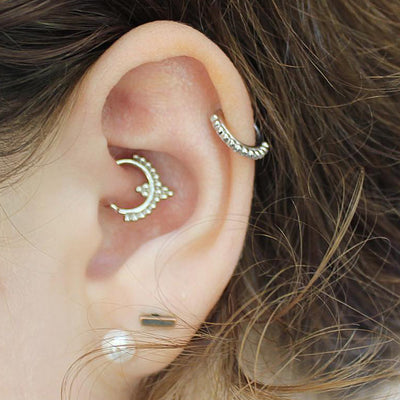 Boho Daith Ear Piercing Jewelry Ideas for Women -  lindas ideas para perforar orejas para mujeres - www.MyBodiArt.com