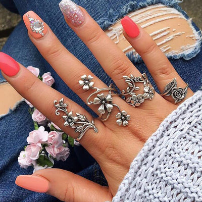Unique Cute Flower Ring Set for Teens Artistic Floral Midi Knuckle Stackable Fashion Rings in Antiqued Silver - www.MyBodiArt.com #rings 