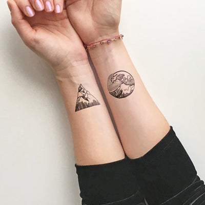 Simple Geometric Nature Surf Mountain Wrist Tattoo Ideas for Women - Ideas geométricas simples del tatuaje de la muñeca de la montaña del resaca de la naturaleza para las mujeres - www.MyBodiArt #tattoos