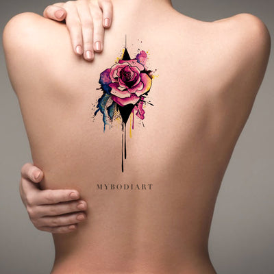 Cool Watercolor Melting Rose Back Tattoo Ideas for Women - Unique Neo Traditional Floral Flower Spine Tat - ideas de tatuaje de espalda de rosa de acuarela  - www.MyBodiArt.com #tattoos 