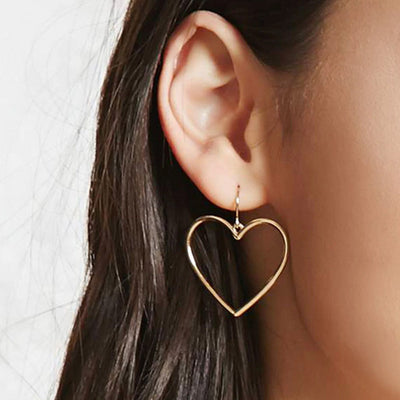 Cute Elegant Heart Hoop Dangle Earrings for Teens Unique Statement Jewelry Simple Ear Piercings -  pendientes de aro del corazón - www.MyBodiArt.com