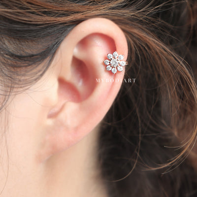 Cute Simple Cartilage Ear Piercing Ideas for Teens Crystal Flower Ear Cuff Earring Jewelry for Helix in Rose Gold - pendiente lindo del manguito del oído del cartílago de flores de cristal - www.MyBodiArt.com #earrings 