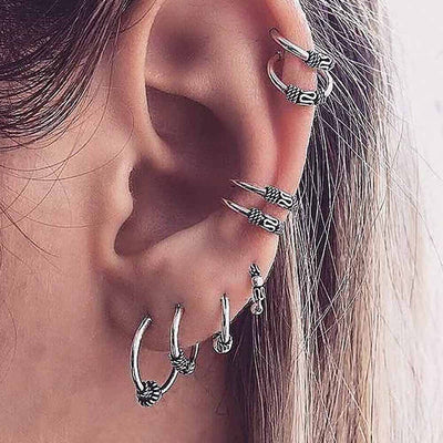 8pcs Ear Cuffs for Non-Pierced Ears Gold Ear Cuff Earrings for Women Cartilage Hoop Clip on Hypoallergenic Huggie Earrings Fake Nose Ring Jewelry