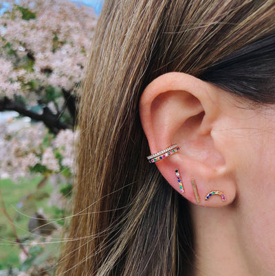 Cute Multiple Ear Piercing Ideas for Teens Feminine Rainbow Conch Earring Cuff Studs with Colorful Crystals  - lindo arco iris piercing oreja ideas para mujeres - www.MyBodiArt.com