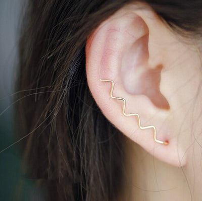 Handmade Ear Piercing Ideas for Women - Delicate Wire Waves Ear Climber Earrings - delicadas ideas de perforación del oído para las mujeres - www.MyBodiArt.com #earrings