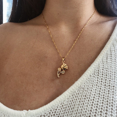 Cute Rose Necklace Ideas for Teen Girls - Simple Dainty Gold or Silver Flower Jewelry for Women - collares de rosas para las mujeres - www.MyBodiArt.com #necklace