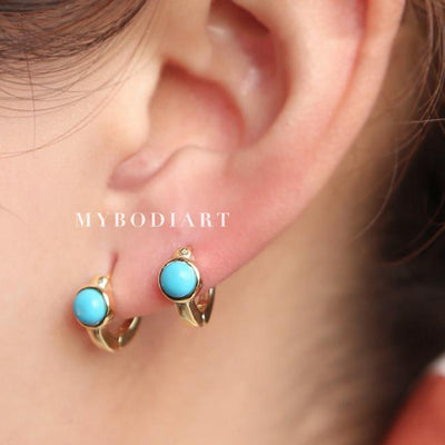 Turquoise Small Hoop Huggie Earrings for Women in Gold Fashion Jewelry-  lindos pendientes turquesas - www.MyBodiArt.com