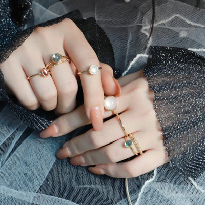 Cute Gemstone Gold Ring Set - www.MyBodiArt.com #rings 