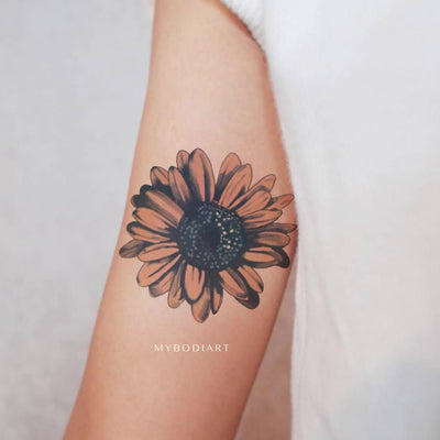 Cute Watercolor Sunflower Bicep Arm Tattoo Ideas for Women -  Ideas de tatuaje de brazo de flor para mujeres - www.MyBodiArt.com