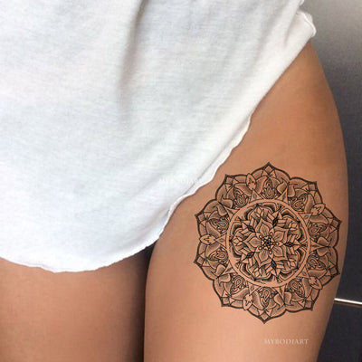Black Henna Mandala Thigh Tattoo Ideas for Women -  Ideas de tatuaje de muslo para mujeres - www.MyBodiArt.com