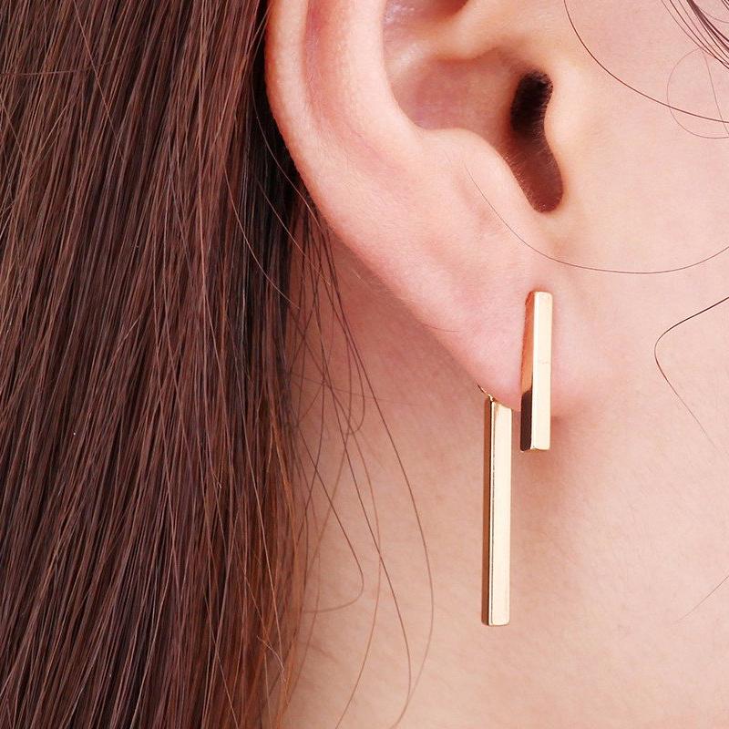 Maddy Simple Minimalist T Bar Earring Ear Jacket Piercing - Gold