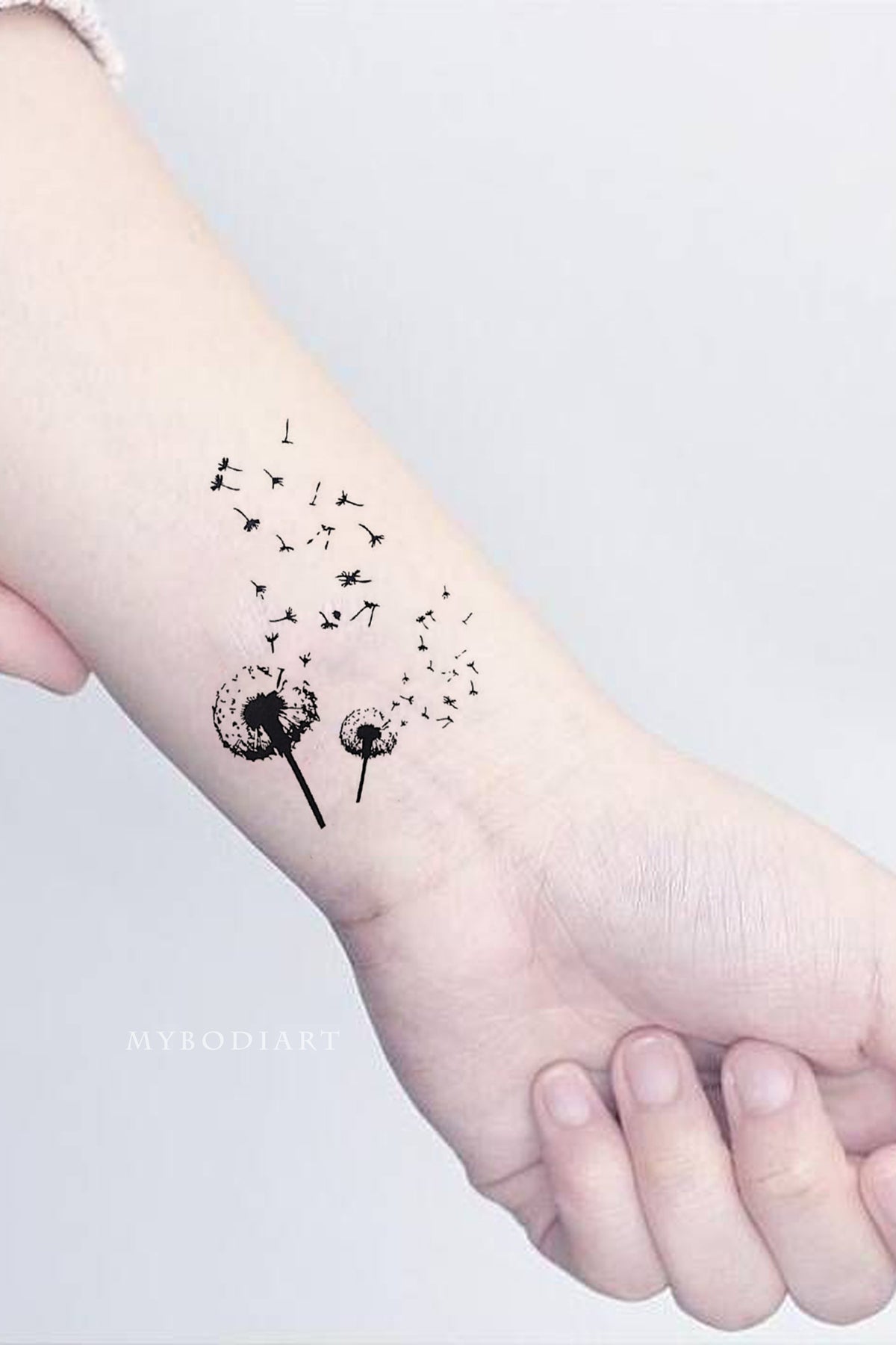 Dandelion tattoo that is delicate. | Dandelion tattoo design, Dandelion  tattoo, Picture tattoos
